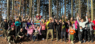 Команда Словакии подарила «Лесу TianDe» 700 новых деревьев!